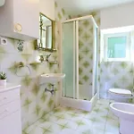 Iva Apartman *